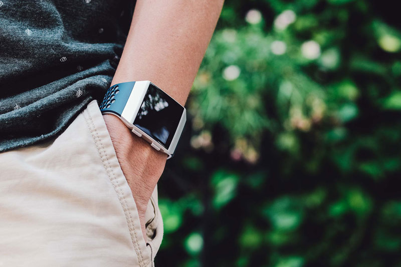 Đồng hồ thông minh chống nước tốt nhất Fitbit Ionic